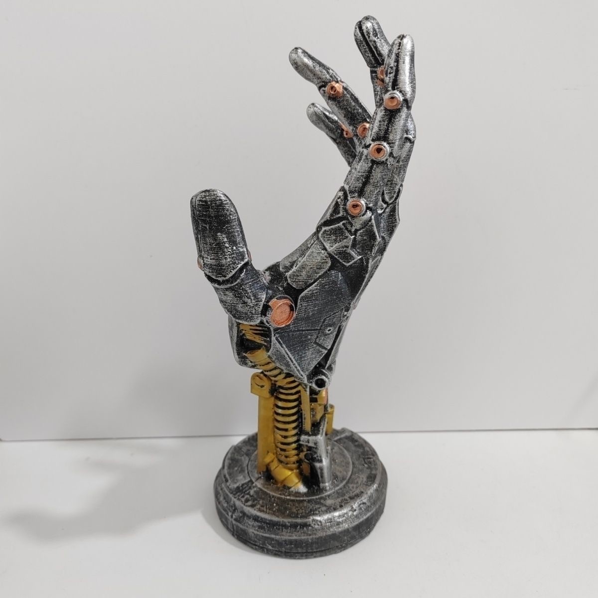 Cyberpunk Mechanische Hand Aus – Photography Game Bewertung und Preis